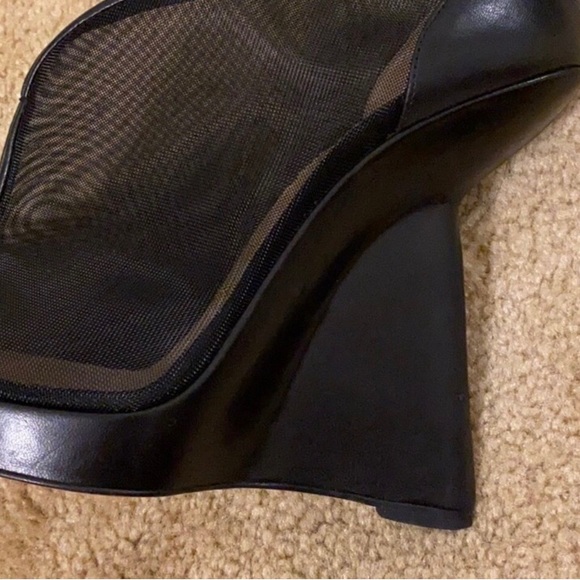 🌹 Christian Louboutin Janet Wedges Booties 🌹 - Picture 9 of 10